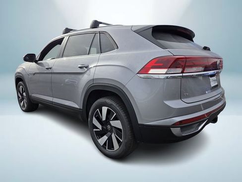 New 2026 Volkswagen Atlas Cross Sport SE image 3