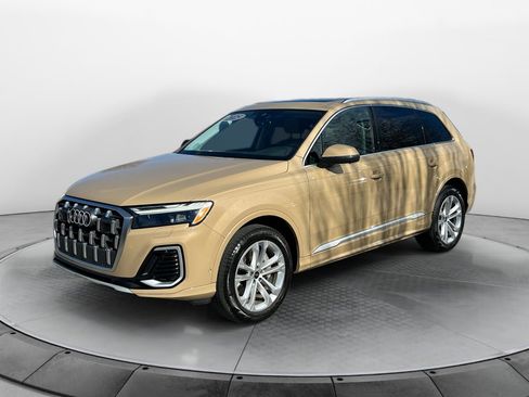 Used 2025 Audi Q7 2.0T Premium Plus w/ Premium Plus Package image 3
