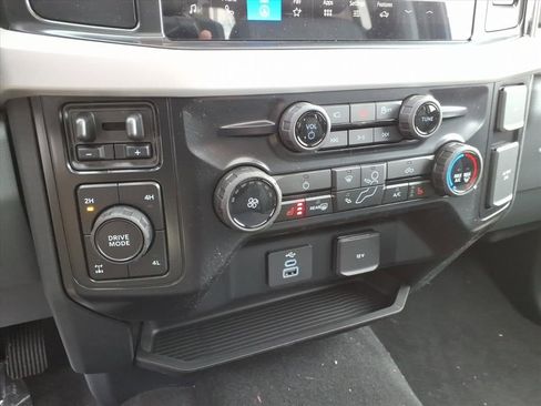New 2026 Ford F250 XLT w/ XLT Premium Package image 23
