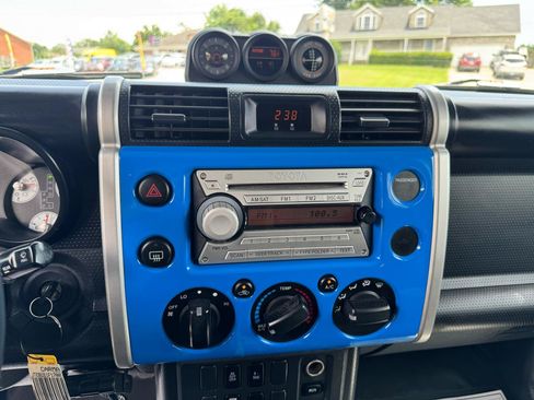 Used 2007 Toyota FJ Cruiser 4WD image 34