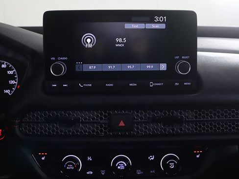 Used 2025 Honda HR-V Sport image 44