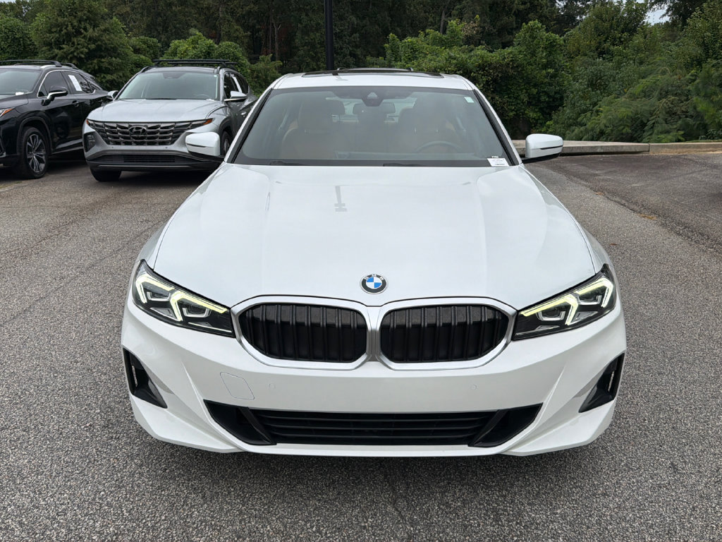 Used 2023 BMW 330i Sedan w/ Driving Assistance Package RWD image 2