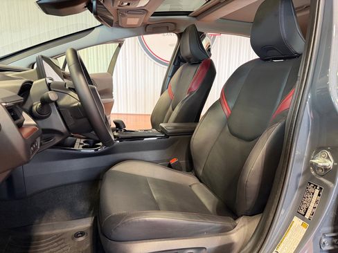 Used 2024 Toyota Prius Prime SE image 18