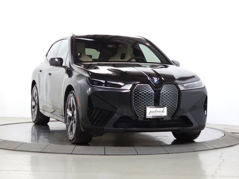 Used 2023 BMW iX xDrive50 w/ Premium Package AWD/4WD image 1