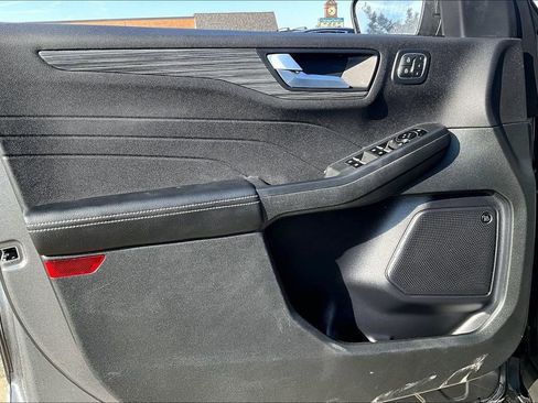 Used 2023 Ford Escape Platinum w/ Premium Technology Package image 14