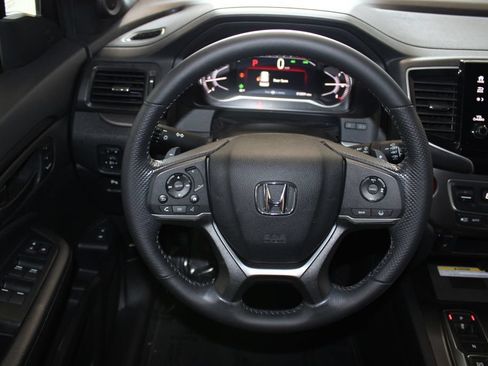 Used 2023 Honda Passport EX-L image 13