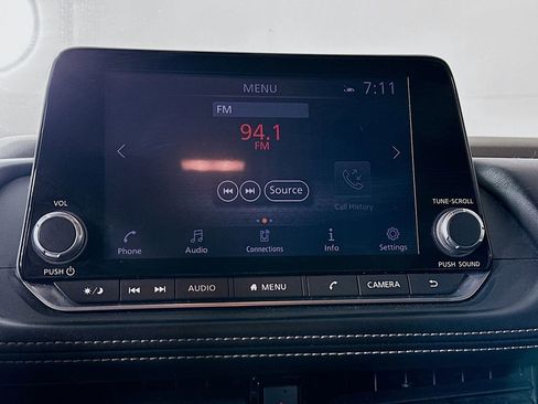 Used 2021 Nissan Rogue SV image 14