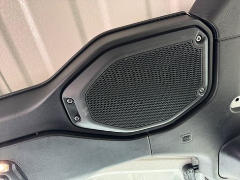 Used 2021 Jeep Wrangler Unlimited Rubicon w/ LED Lighting Group AWD/4WD image 27