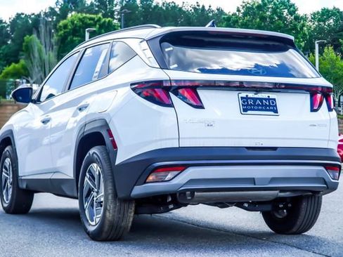 Certified 2025 Hyundai Tucson Blue AWD/4WD image 11