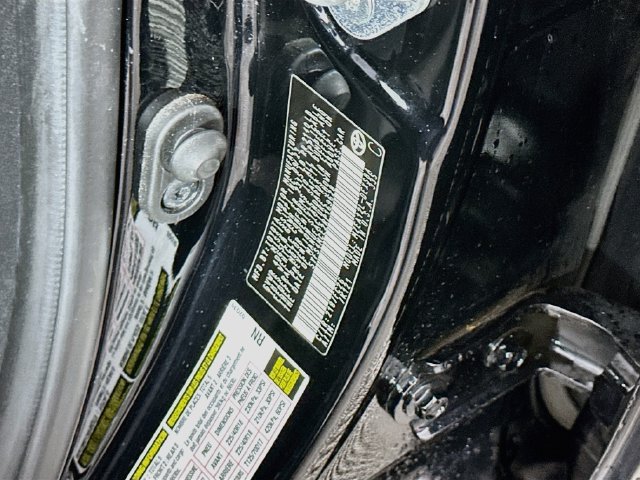 Certified 2024 Toyota Corolla SE FWD image 33