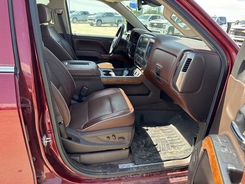 Used 2017 Chevrolet Silverado 1500 High Country AWD/4WD image 17