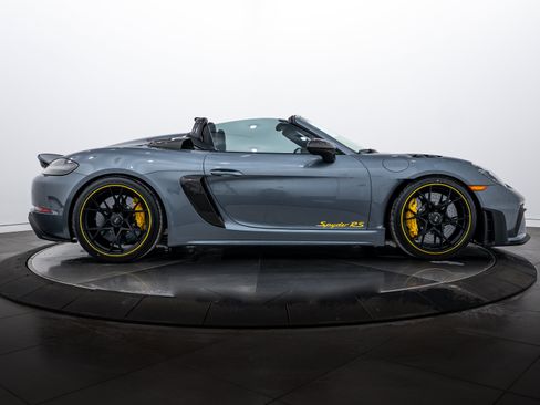 Certified 2025 Porsche 718 Boxster Spyder RS image 8