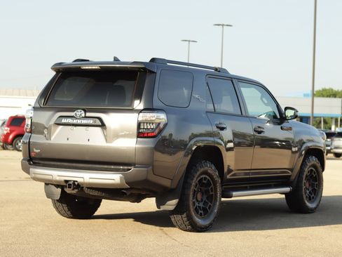 Used 2022 Toyota 4Runner TRD Off-Road Premium w/ TRD Black Wheel Package (TMS) AWD/4WD image 7