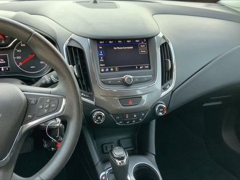 Used 2019 Chevrolet Cruze LS w/ LS Fleet Convenience Package image 6