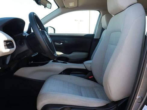 Used 2023 Honda HR-V LX image 12