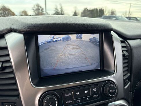 Used 2018 Chevrolet Suburban LT w/ Z71 Midnight Edition image 22