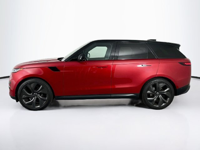 Used 2025 Land Rover Range Rover Sport SE AWD/4WD image 8