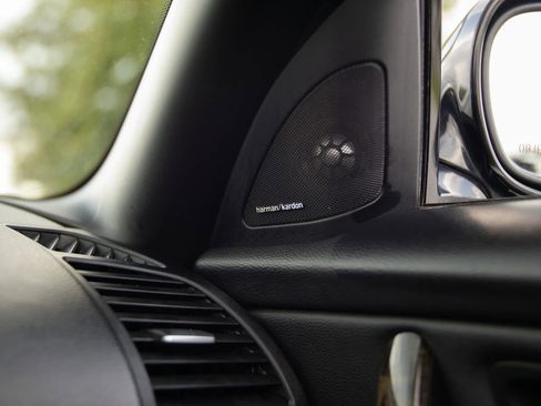 Used 2012 BMW 135i Convertible image 32