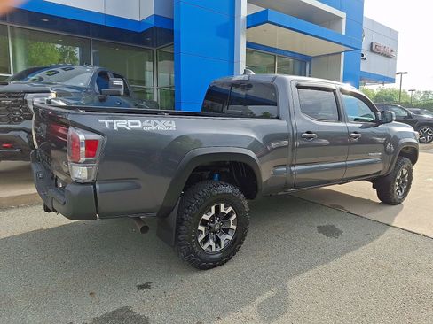 Used 2020 Toyota Tacoma TRD Off-Road AWD/4WD image 6