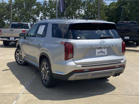 Used 2024 Hyundai Palisade Limited FWD image 6