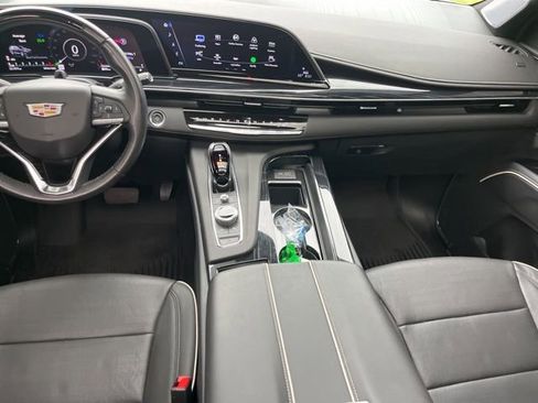 Certified 2024 Cadillac Escalade Sport w/ LPO, ONYX Package image 41