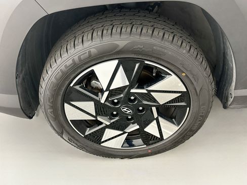 Used 2025 Hyundai Kona SEL AWD/4WD image 11