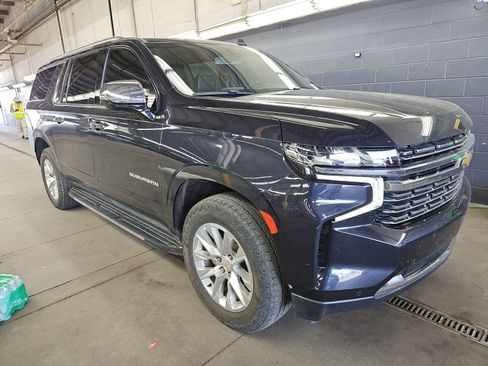Used 2023 Chevrolet Suburban Premier AWD/4WD image 4