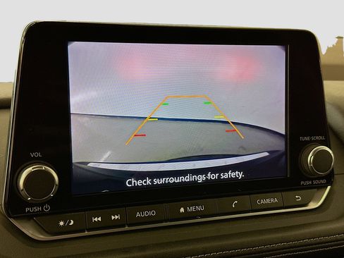 Used 2023 Nissan Rogue SV image 22