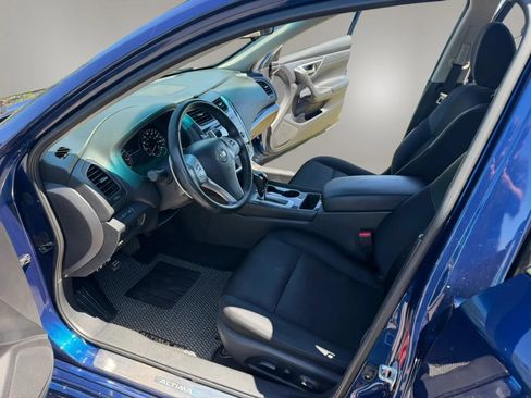 Used 2018 Nissan Altima 2.5 SR FWD image 12