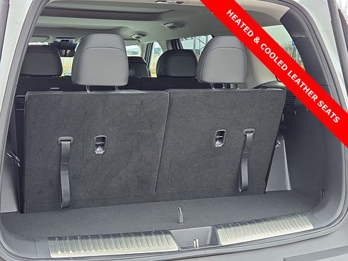 Used 2025 Hyundai Santa Fe Limited image 9