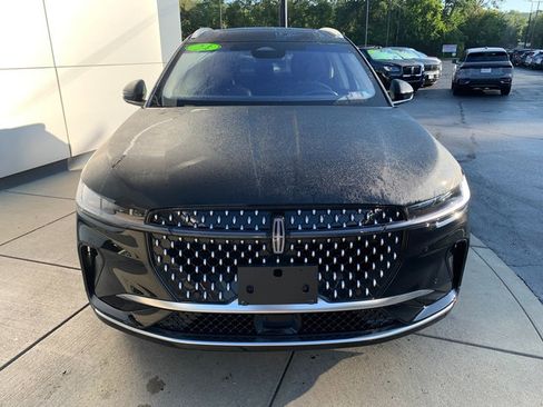 Used 2024 Lincoln Nautilus Reserve w/ Equipment Group 202A AWD/4WD image 10