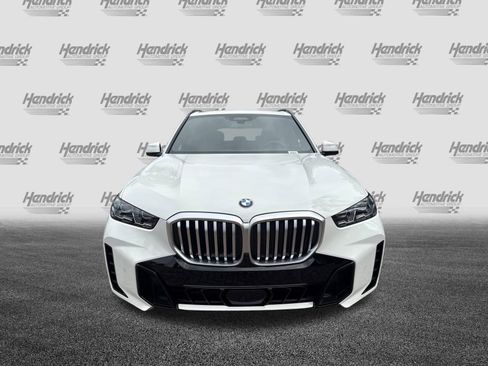 Used 2026 BMW X5 xDrive40i w/ M Sport Package AWD/4WD image 3