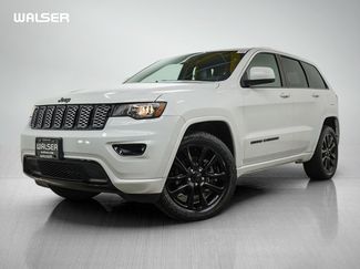 Used 2020 Jeep Grand Cherokee Altitude AWD/4WD video 1