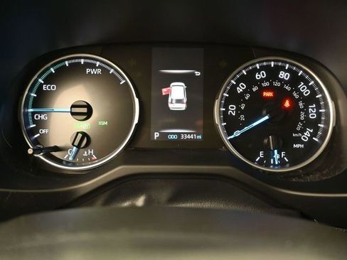 Used 2022 Toyota RAV4 XLE image 12