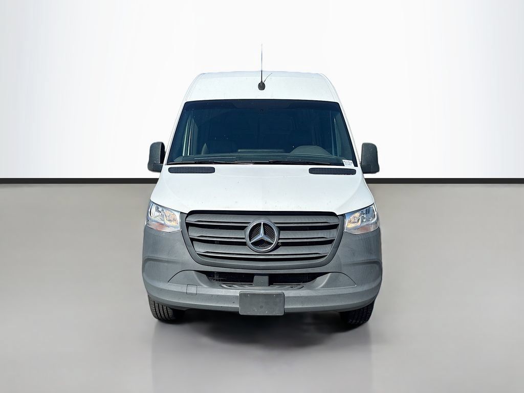 Used 2024 Mercedes-Benz Sprinter 2500 image 8