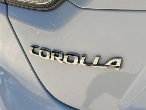 Used 2021 Toyota Corolla LE FWD image 12