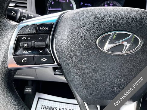 Used 2018 Hyundai Sonata SE FWD image 9