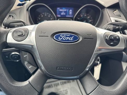 Used 2014 Ford Focus SE FWD image 15