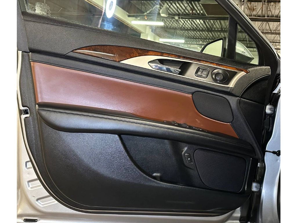 Used 2020 Lincoln MKZ Reserve FWD image 16