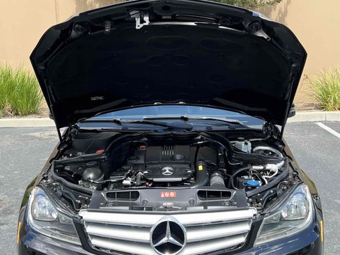 Used 2012 Mercedes-Benz C 250 Sedan image 25