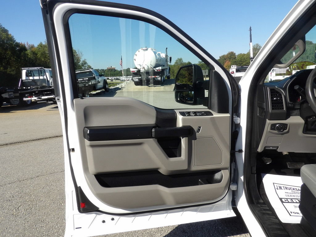 Used 2020 Ford F350 XL w/ Power Equipment Group RWD image 14