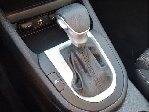 Used 2023 Kia Forte LXS image 10