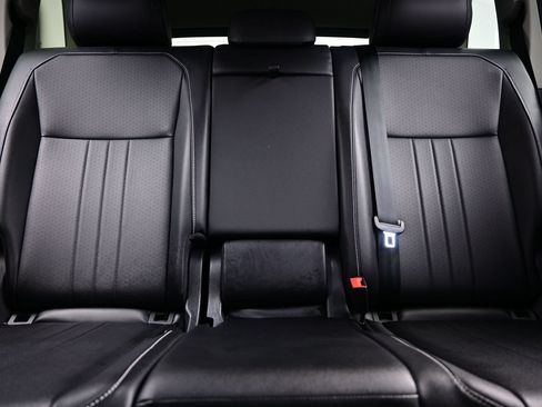 Used 2022 Volkswagen Tiguan SE AWD/4WD image 16