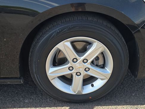 Used 2023 Chevrolet Malibu LT FWD image 10