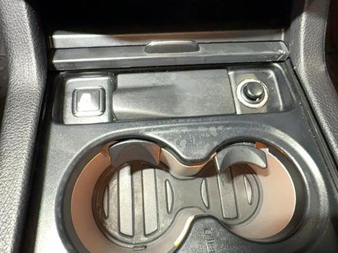 Used 2015 Mercedes-Benz GL 450 4MATIC image 32