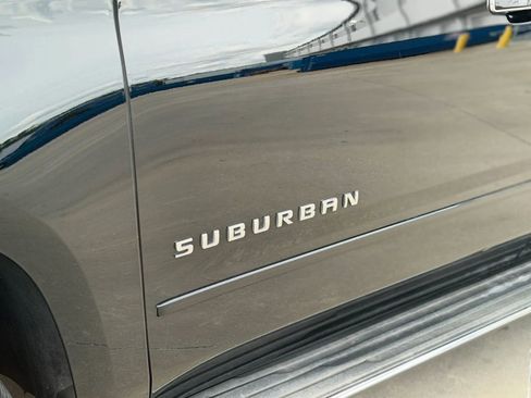 Used 2017 Chevrolet Suburban Premier AWD/4WD image 15