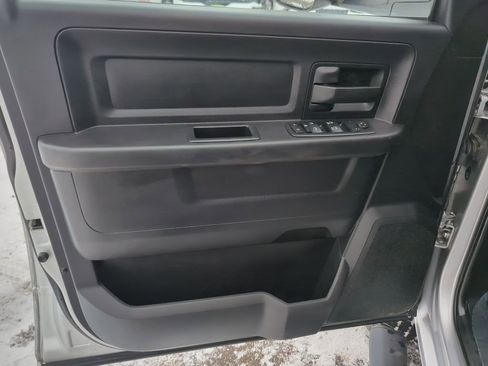 Used 2016 RAM 2500 Tradesman w/ Chrome Appearance Group image 28