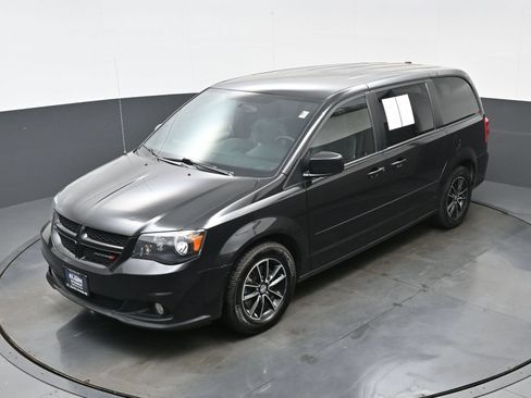 Used 2017 Dodge Grand Caravan GT FWD image 34