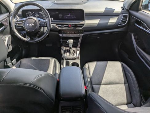 Certified 2026 Kia Seltos EX FWD image 14