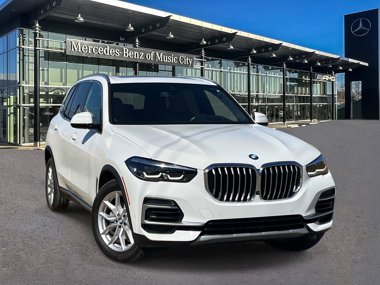 Used 2023 BMW X5 xDrive40i w/ Premium Package AWD/4WD image 1